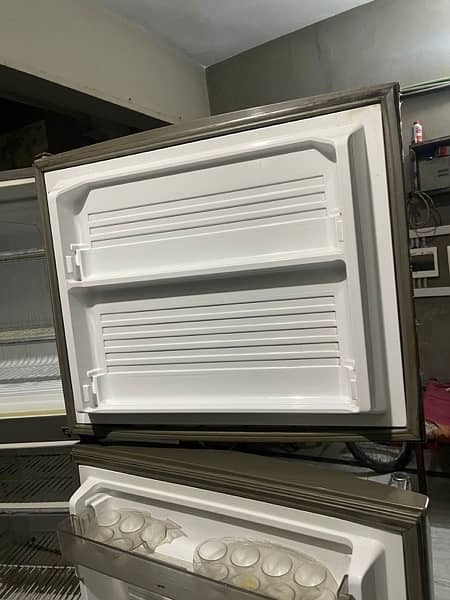 Dawlance Refrigerator Used 3