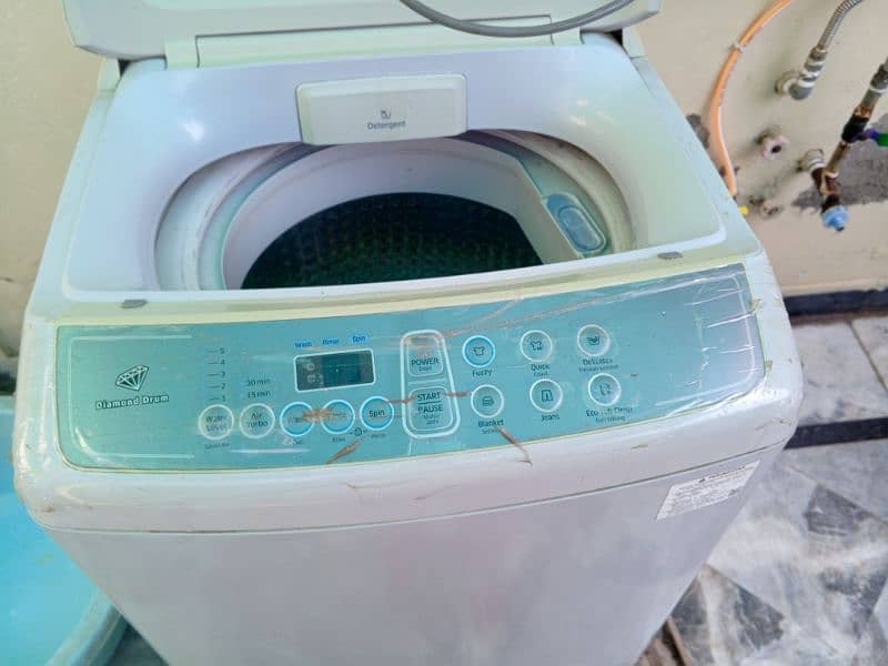 Samsung washing machine top load. 7kg 2