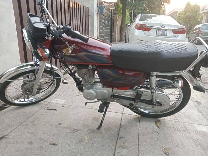 HONDA 125 FOR SALE 2022 MODEL IN RED COLOUR 3