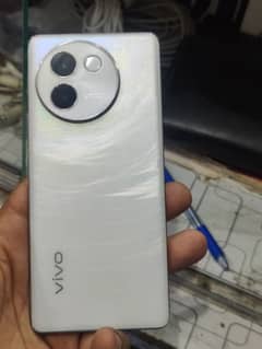 Vivo V30e