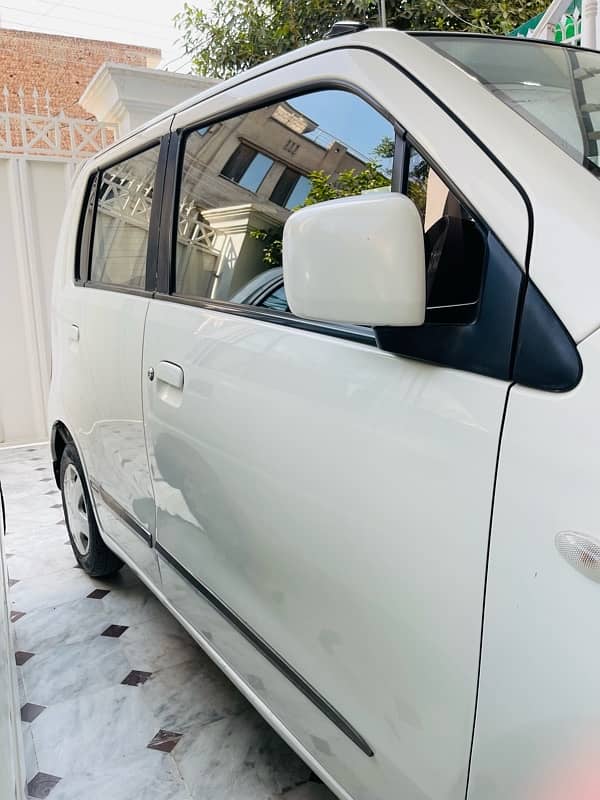 Suzuki Wagon R 2015 4