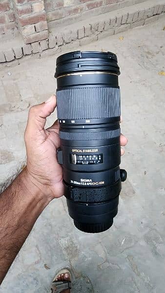 Sigma 70-200mm f/2.8 APO EX DG HSM OS FLD 0