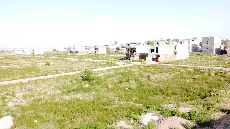 5 marla plot for sale on reasonable price 3