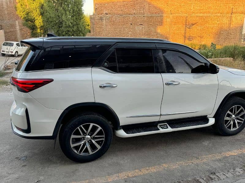 Toyota Fortuner 2018 8