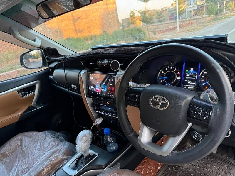 Toyota Fortuner 2018 10