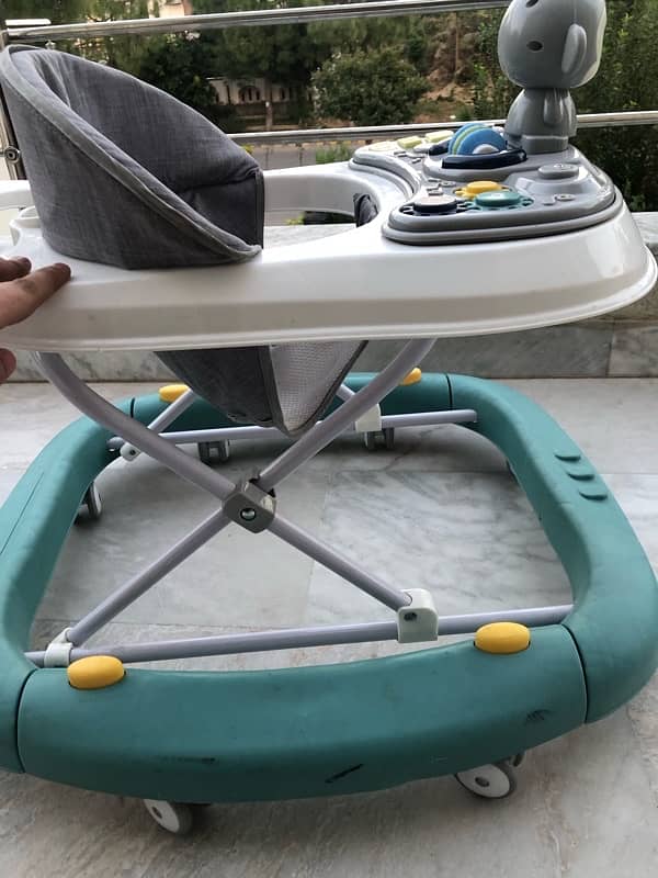 2 in 1 Fibre Baby Walker / swing . 4