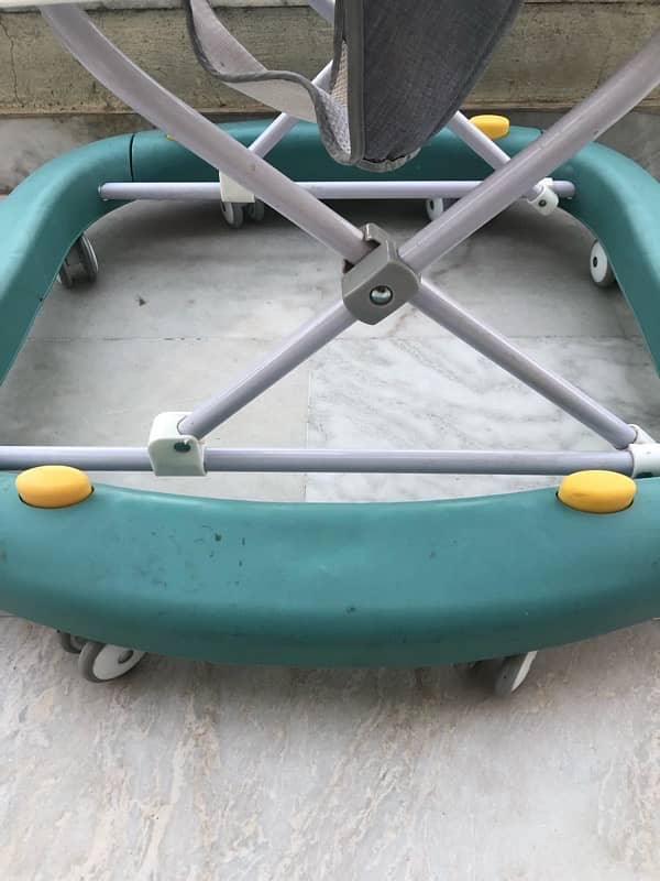 2 in 1 Fibre Baby Walker / swing . 6