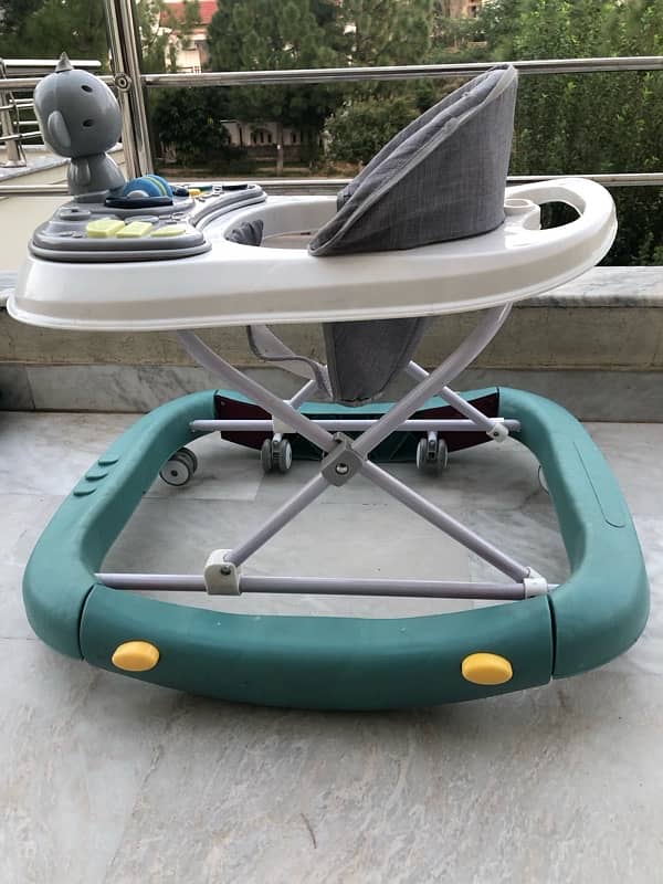 2 in 1 Fibre Baby Walker / swing . 8