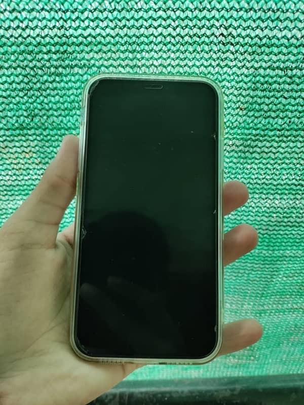 Iphone XR 64 GB Non Pta for sale 5