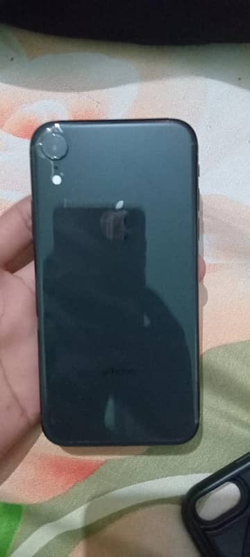 iphone XR 1