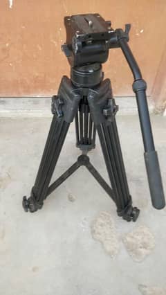 Tripod good condition