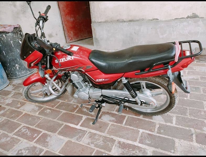 Suzuki GD 110s 1