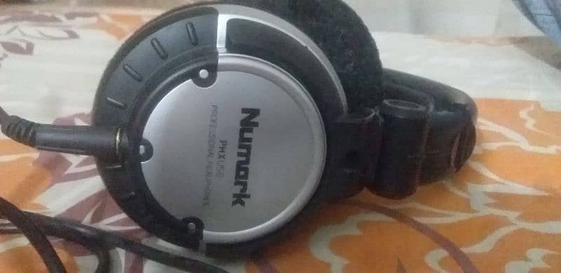 Numark PHX USB Professional Headphones 2