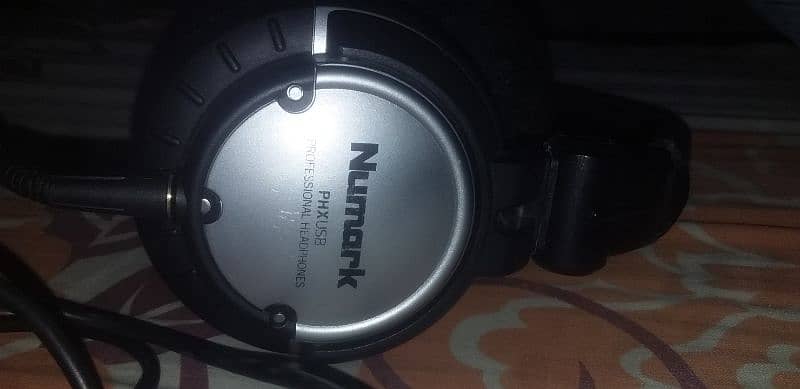 Numark PHX USB Professional Headphones 7