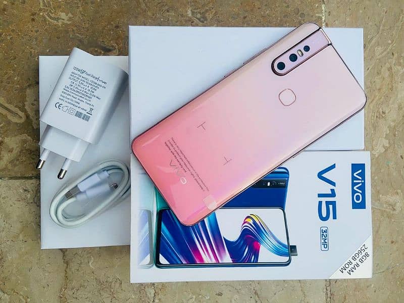 Vivo V 15 8 GB Ram 256 memory 9