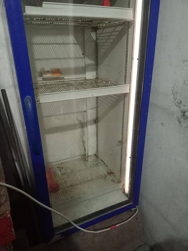 Pepsi Freezer 1