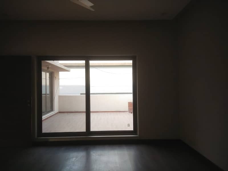 1 Kanal Upper Portion (Separate Gate) 3 Bed Tv Lounge Kitchen Store Servant Quarter In SUI GAS Housing Society For Rent 3