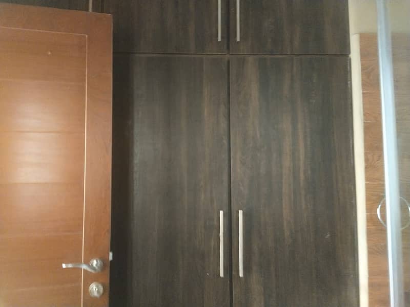 1 Kanal Upper Portion (Separate Gate) 3 Bed Tv Lounge Kitchen Store Servant Quarter In SUI GAS Housing Society For Rent 9