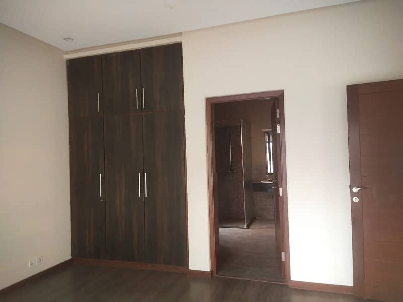 1 Kanal Upper Portion (Separate Gate) 3 Bed Tv Lounge Kitchen Store Servant Quarter In SUI GAS Housing Society For Rent 19