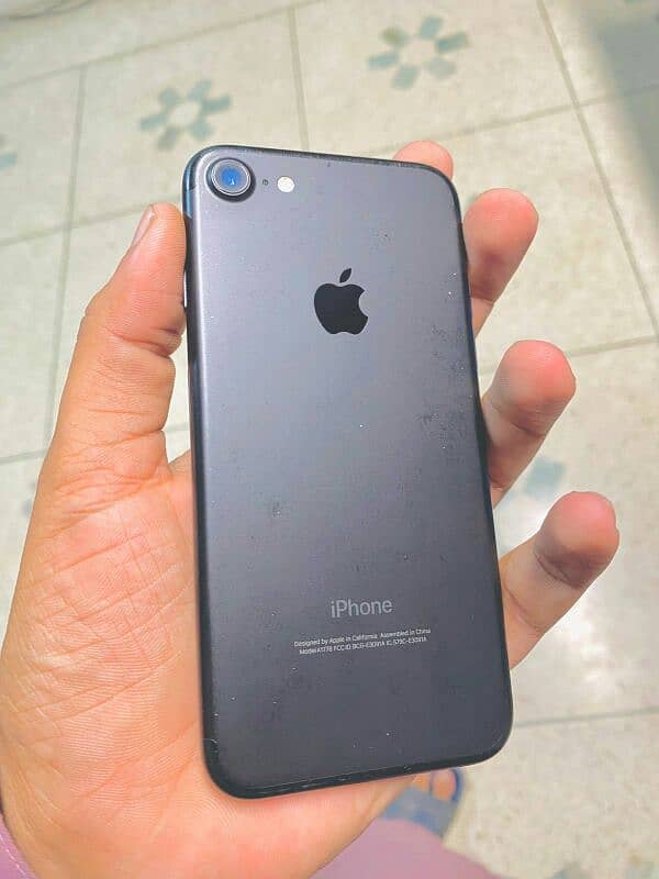 iPhone 7 32GB non pta 4