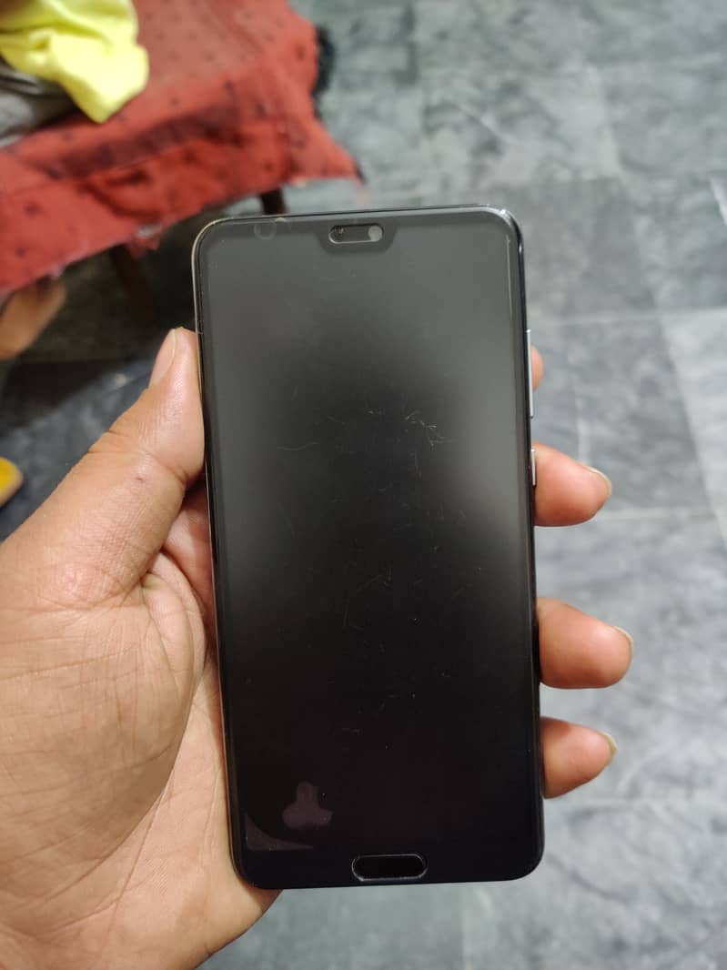 Huawei P20 pro 6/128 singal sim pach pta hai 4