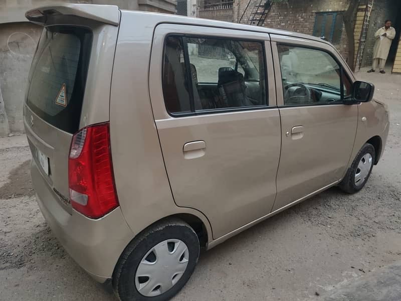 Suzuki Wagon R vxl 2017 total geniune 1 piece paint 2