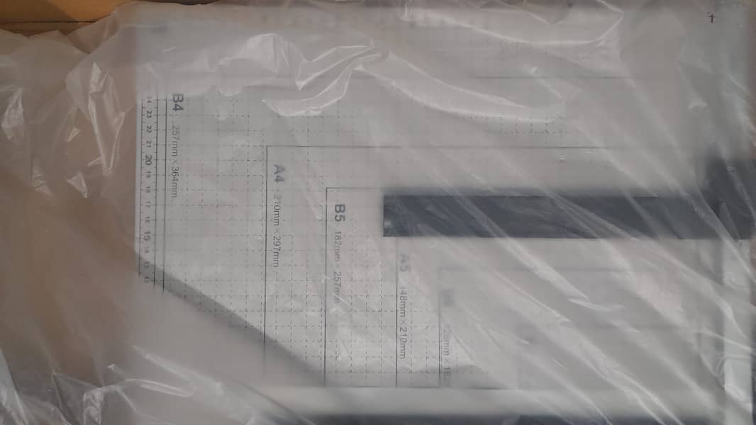 Deli E8013 Steel B4 Paper Trimmer 12 Sheets (negotiable price) 3