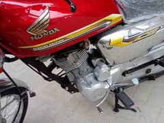 Honda 125 Karachi number 20 model