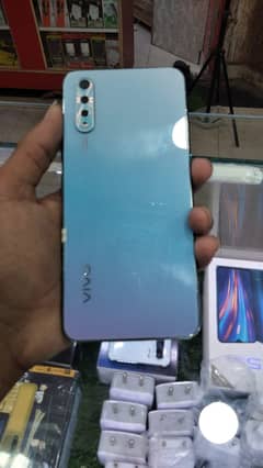 Vivo S1