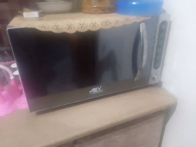 Microwave oven proper working condition m Kam use hua h ok h 1