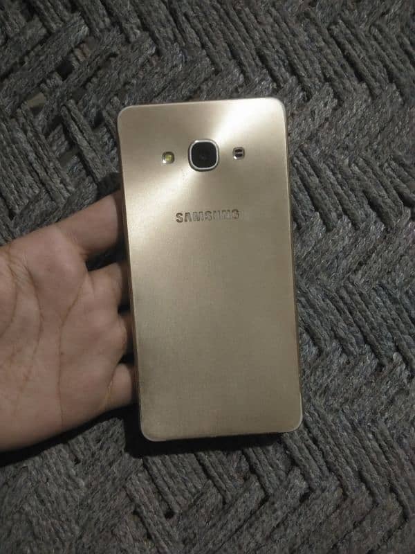 Samsung Galaxy j3poro 8