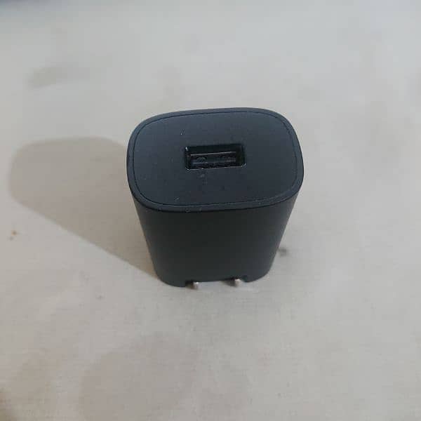 Motorola TurboPower 18W Charger 2