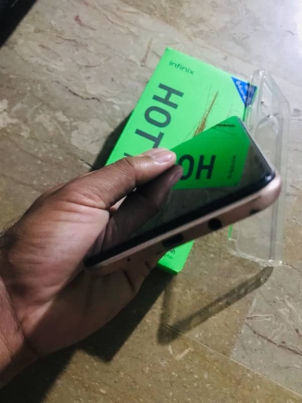 Infinix hot 11 play 4/64 full box 6