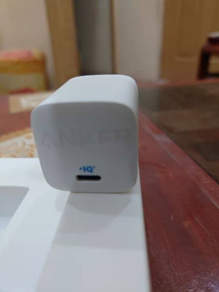 ORIGINAL ANKER 313 CHARGER (30W) 3