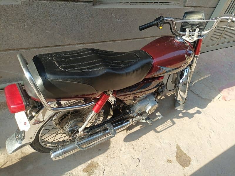 Honda CD 70 8