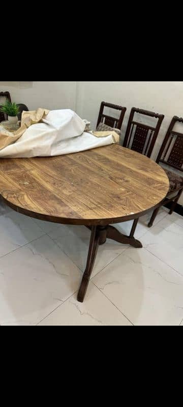 Dinign table with 6 chairs for sale 5