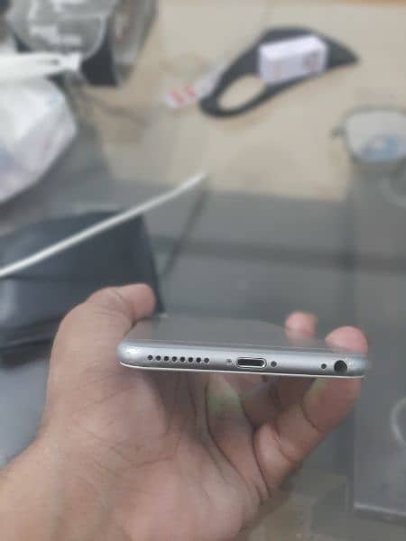 iphone 6s plus(64 gb) pta approved back camera not working 2