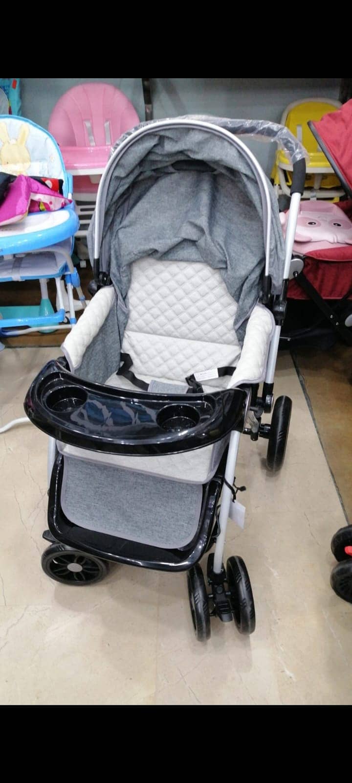 Baby Pram 4,5 times Used (Urgent Sale) 4