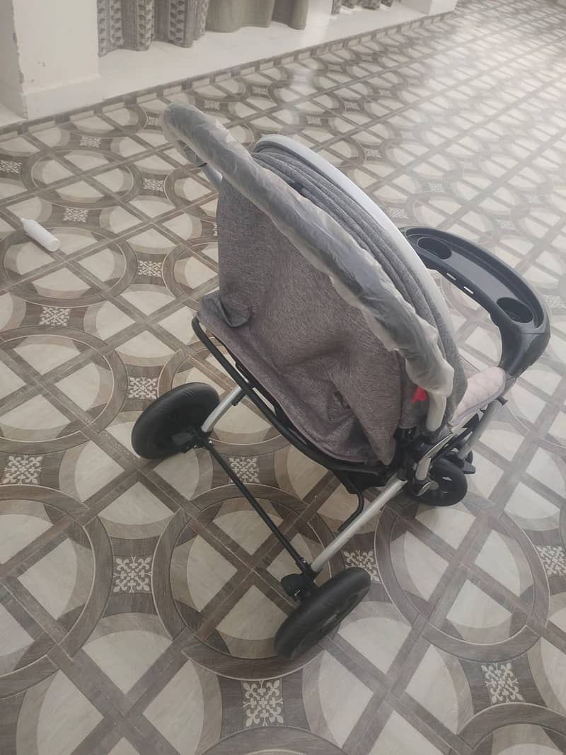 Baby Pram 4,5 times Used (Urgent Sale) 6