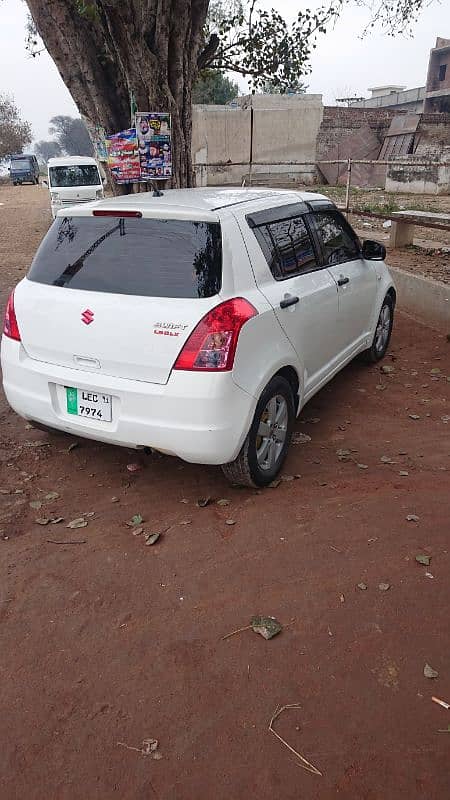 Suzuki Swift 2011 very good fuel average 1