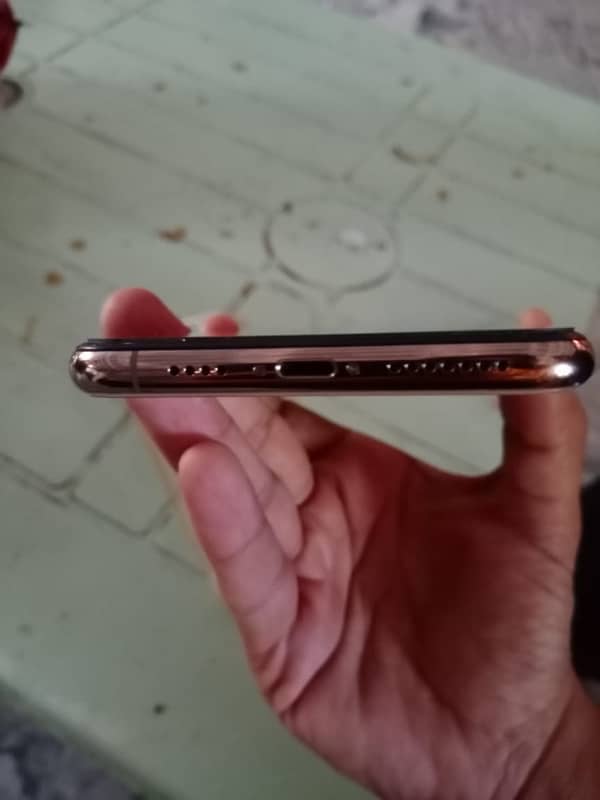 iphone xs max PTA approved 3