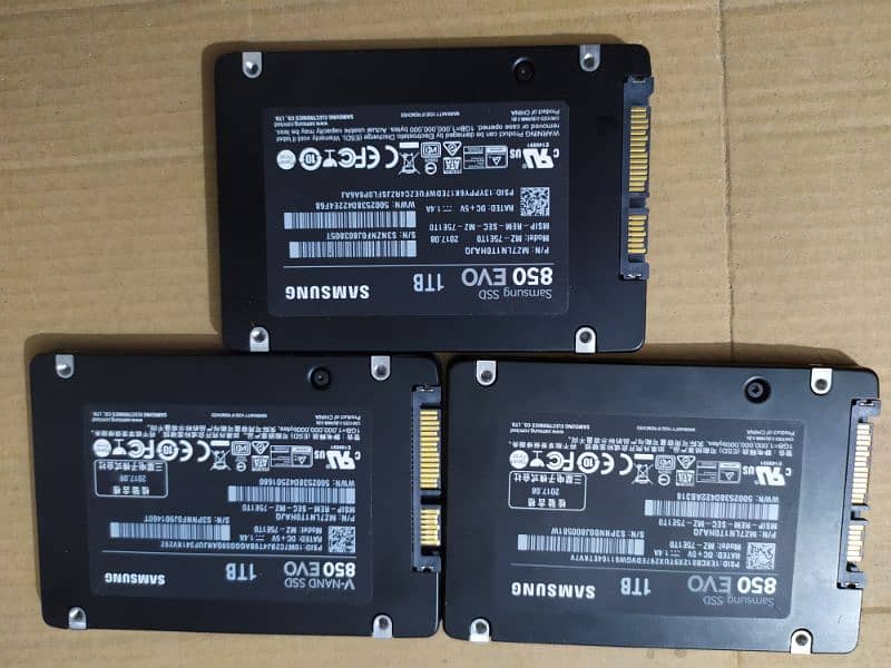 Samsung 850 EVO 1TB SSD 0