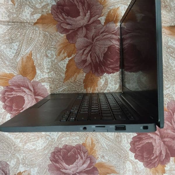 Dell latitude 7300  (i7-8th Gen) 3