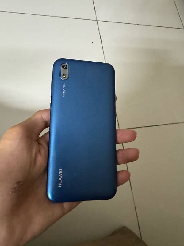 HUAWEI Y5 2019 3