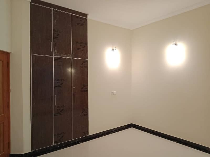 Wapda town j3 block 10 Mrla like this brand new house available for rent 7