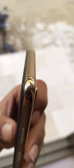 Iphone xs golden color 64gb non pta