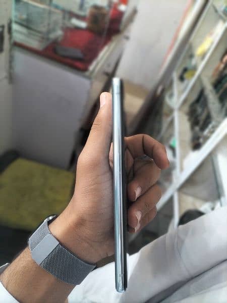 oneplus 8T 10/10 lush condition all ok 65w fast charging Non pta 2