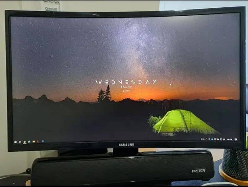 Samsung 24" curved monitor 0