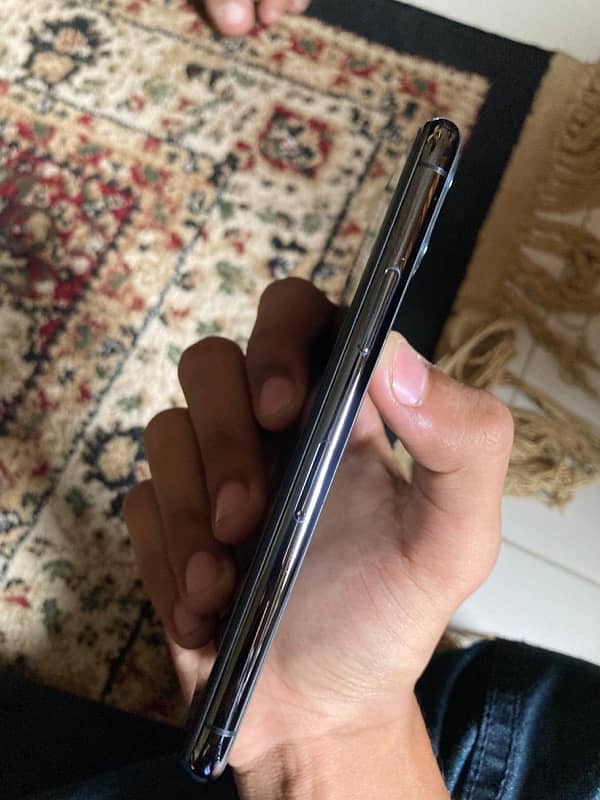 iphone 11 pro cheap rates 4