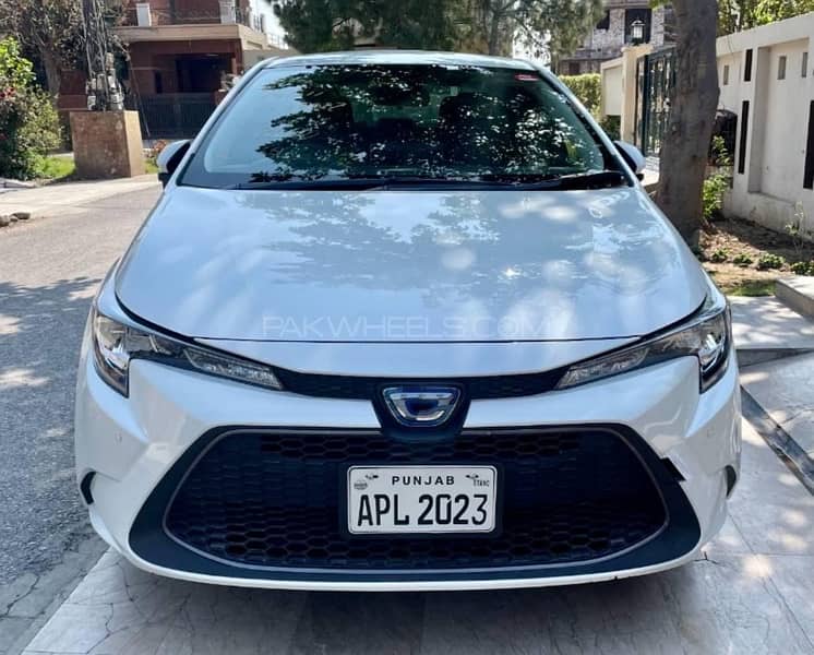 Toyota Corolla Hybrid Japanese 2020 1